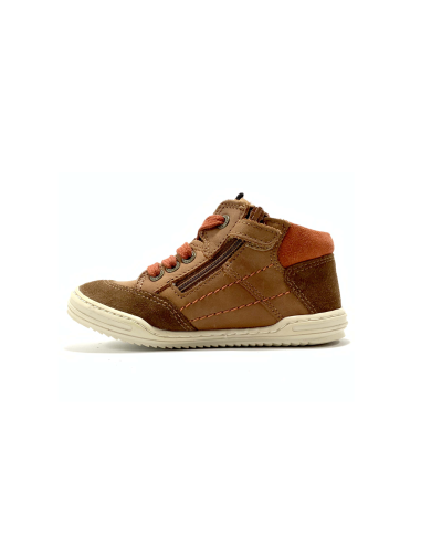 1er pas jad-9 KICKERS