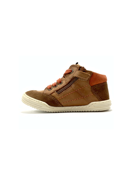 1er pas jad-9 KICKERS