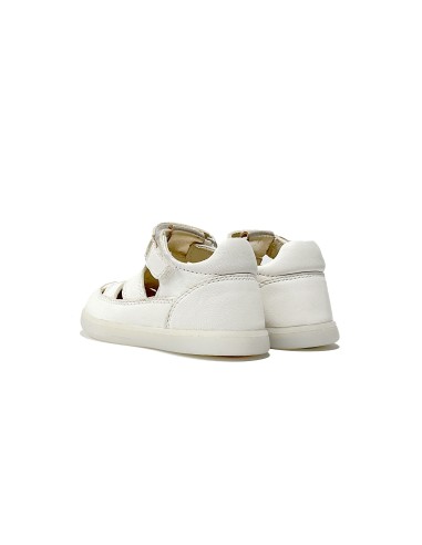 1er pas tractus f KICKERS