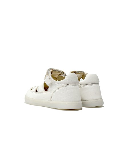 1er pas tractus f KICKERS