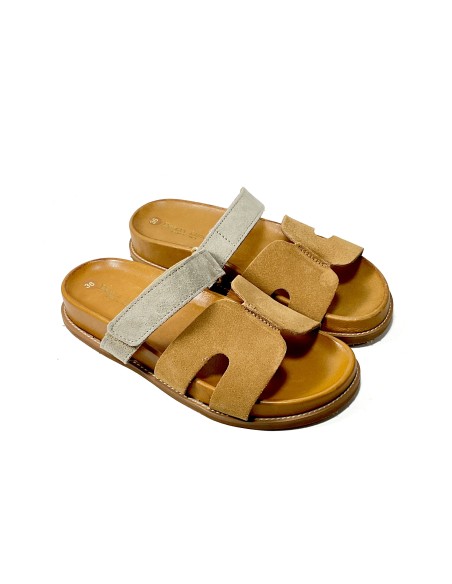 1553