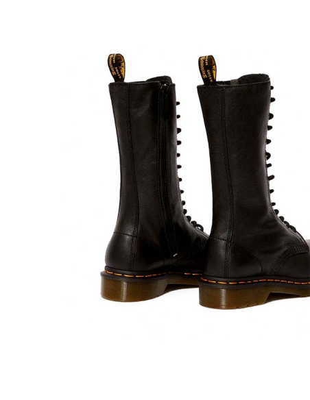 bottes Virginia leather high boots dr martens
