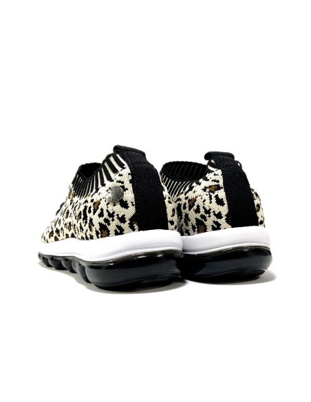 baskets sneakers gummies plush bernie mev