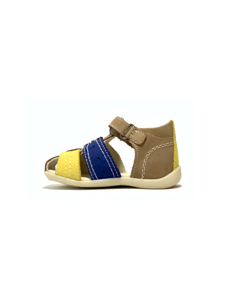 1er pas bigbazar KICKERS