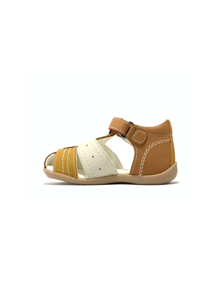 1er pas bigbazar KICKERS