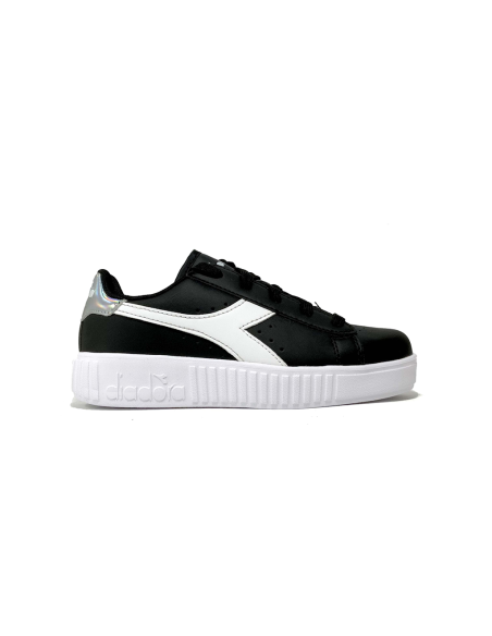 baskets sneakers game step. diadora