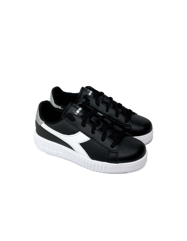 baskets sneakers game step. diadora