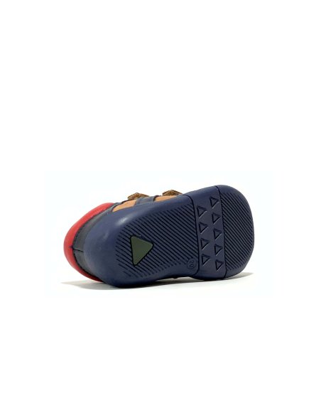 1er pas wambak KICKERS