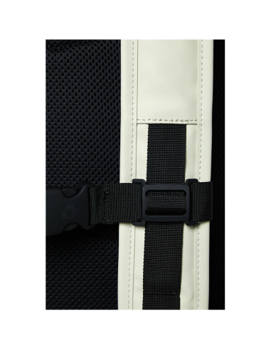sacs mountaineer bag rains
