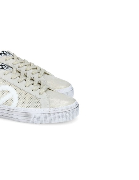 baskets sneakers strike side no name